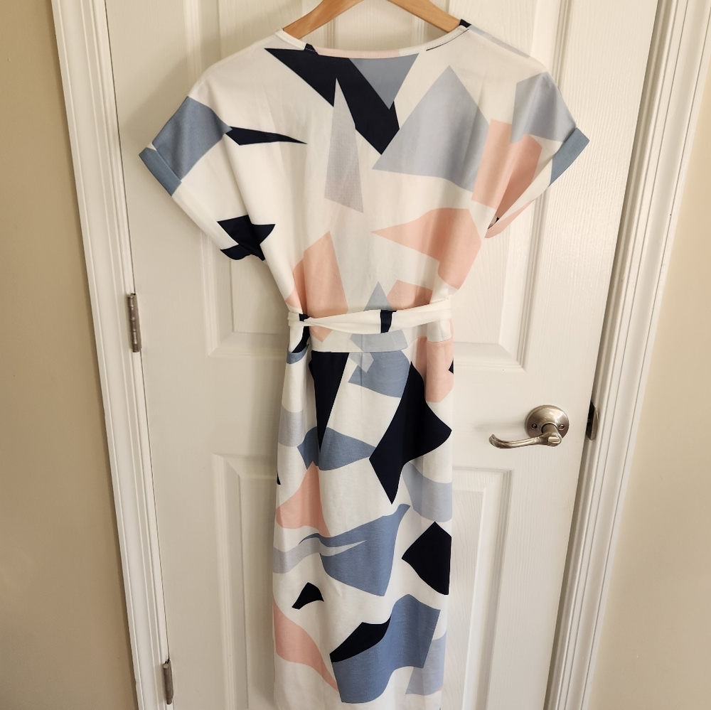 Dress - Picture 2 of 4